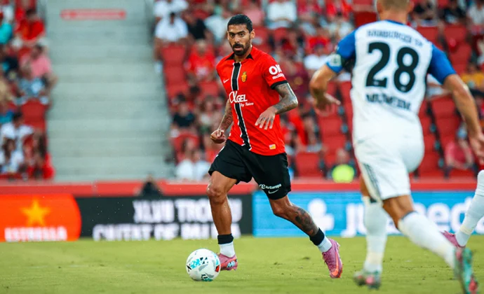 El Mallorca emite un parte médico poco preciso de Samu Costa