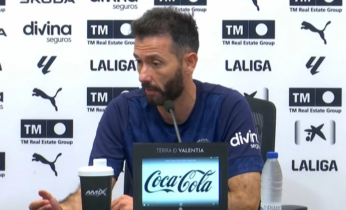 Corberán fija el objetivo y habla de Duro, Dimitrievski, Fran Pérez, el mercado y la Real Sociedad