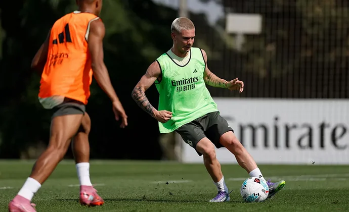 Mastantuono completa su primera sesión como jugador del Real Madrid