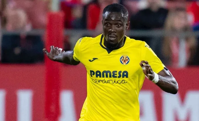 El Real Oviedo presenta una oferta a Eric Bailly