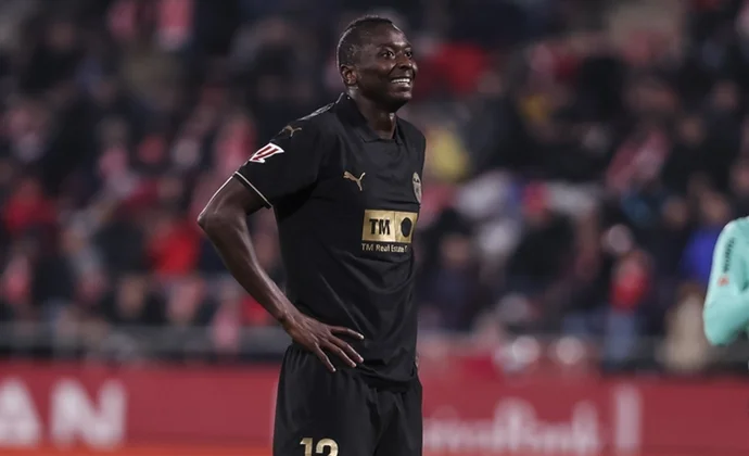 El Valencia insiste en Sadiq y avanza en las negociaciones