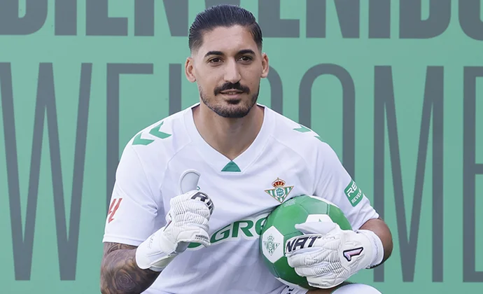 Pau López le gana la partida a un Valles en periodo de desoxidación