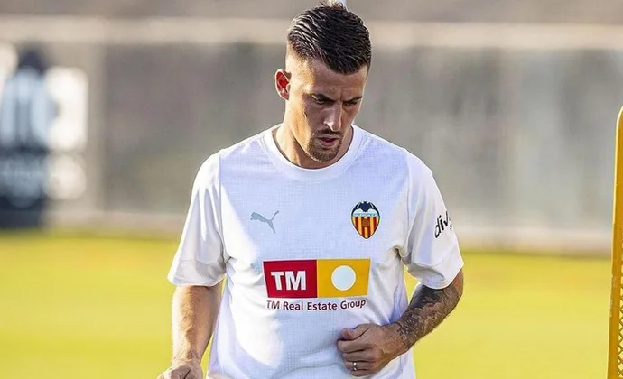 Las Provincias no descarta la titularidad de Baptiste Santamaria en Pamplona