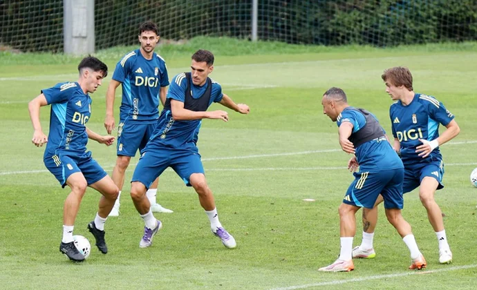 Bailly y Dendoncker completaron su primera sesión y Cardero pone rumbo al Mirandés