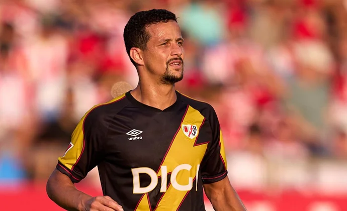 Luiz Felipe cayó lesionado en Montilivi y está pendiente de evolución