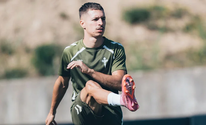 Starfelt, única baja en el entrenamiento de este miércoles en Mos