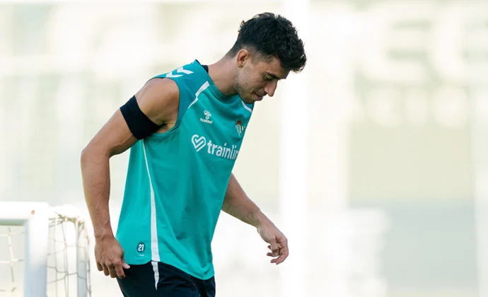 Altimira gestiona las cargas al margen y Marc Roca sigue quemando etapas