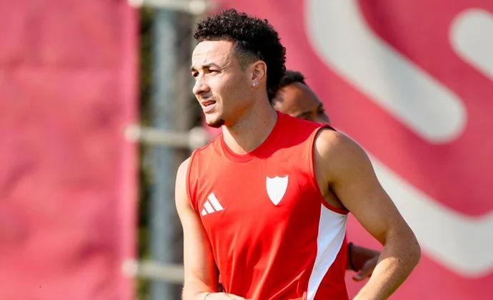 La venta de Badé solo permite una inscripción: Vargas es el siguiente