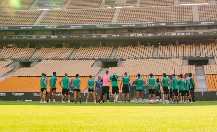 Altimira vuelve al grupo en una sesión realizada en La Cartuja