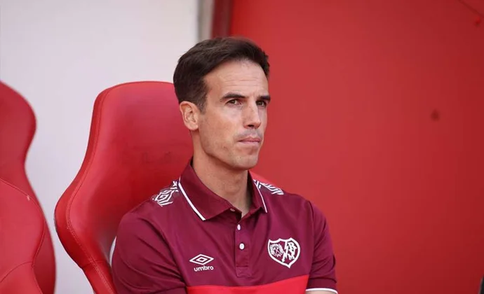 Íñigo Pérez rota en Hungría y deja el once de San Mamés fresco y descansado