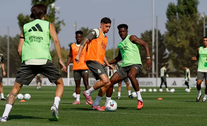 Bellingham, Camavinga, Endrick y Mendy, bajas del Real Madrid para citarse con el Real Oviedo