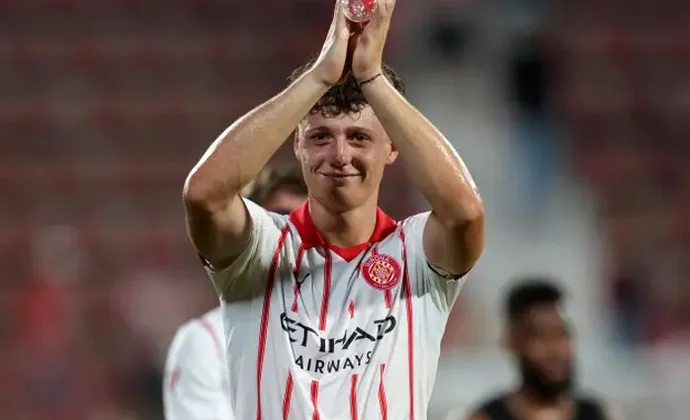 Krejčí duda de la oferta del Wolves y pide tiempo para pensar