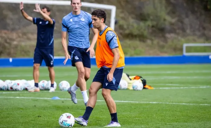 Gorrotxategi repite con el grupo y apunta a la convocatoria