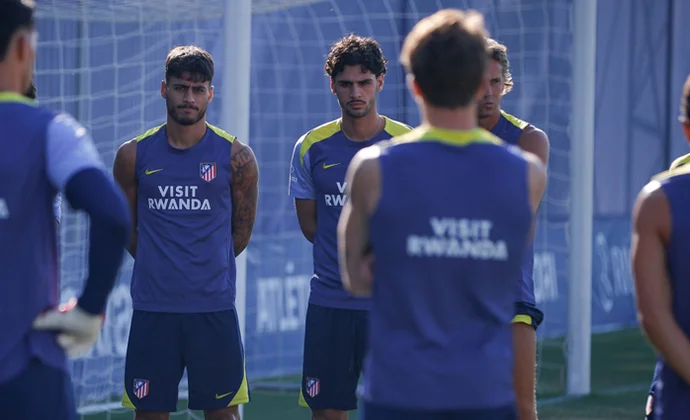 El Atlético retoma los entrenamientos sin contratiempos y con las bajas de Baena y Giménez