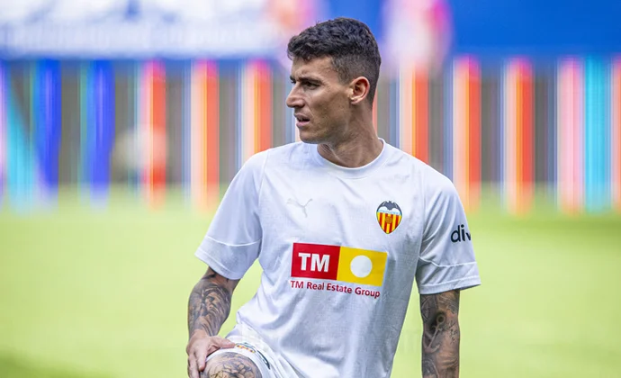 Corberán sacrifica a Raba tras la expulsión de Gayà