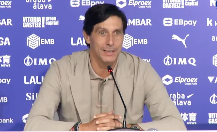 Sergio Fernández da la bienvenida a Pacheco y habla de Denis Suárez y el mercado