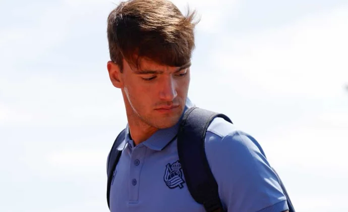 La Real Sociedad acepta la oferta del Espanyol por Urko González