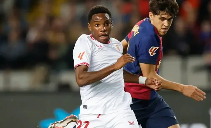 El Mónaco ata a Stanis Idumbo, acuerdo apalabrado con el Sevilla