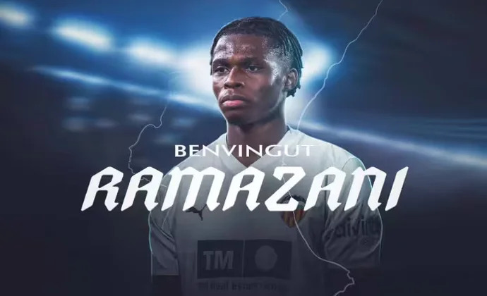 El Valencia CF oficializa la cesión de Largie Ramazani 