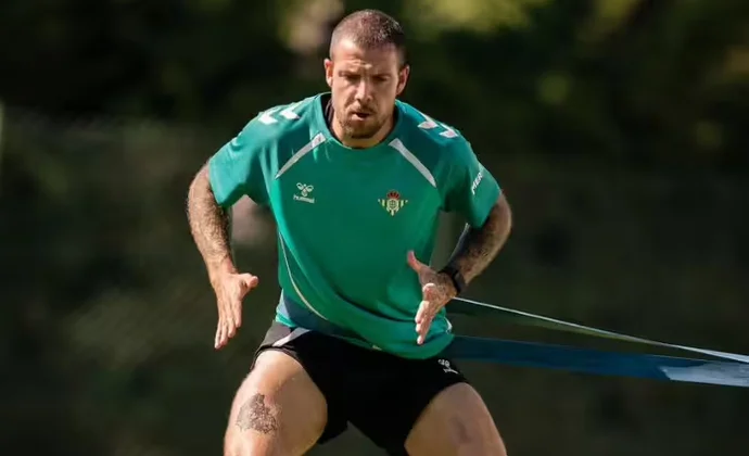 Ruibal, baja confirmada del Real Betis para enfrentarse al Athletic Club