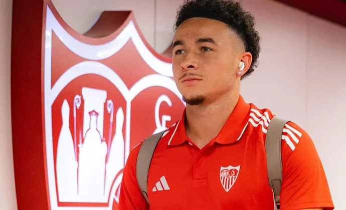 El Sevilla rechaza la primera oferta del Villarreal por Vargas