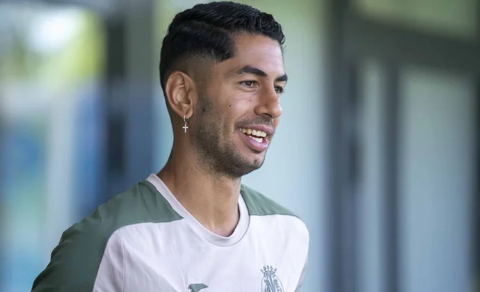 Ayoze sigue integrado con el grupo pendiente del alta médica