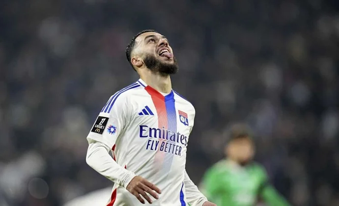 El Villarreal alcanza un principio de acuerdo por Georges Mikautadze