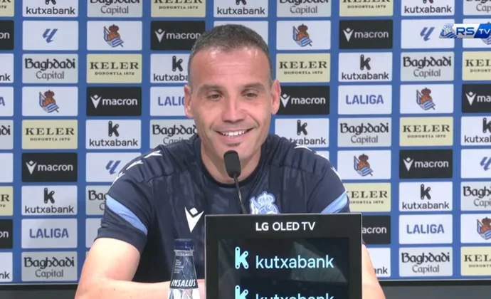 Sergio Francisco habla de Pacheco, Urko, Traoré, Zakharyan, Goti, Karrikaburu, Sadiq, Gorrotxategi, el Oviedo y el mercado