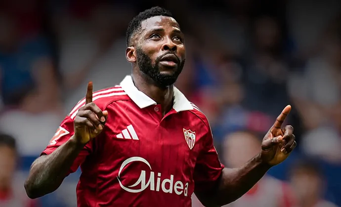 El Sevilla despide a Iheanacho tras no encontrar equipo