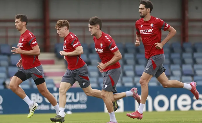 Osasuna retoma los entrenamientos con las únicas bajas de Boyomo y Budimir