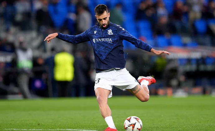 Brais estudia una oferta de Arabia, donde el mercado cierra el día 11