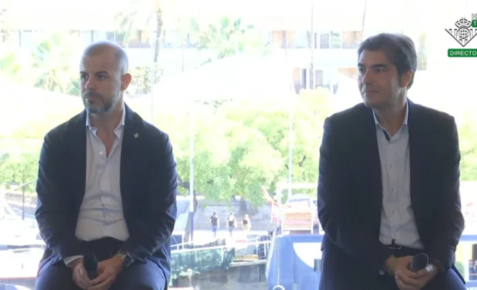 Haro y Fajardo hacen balance del mercado, presentan a Antony y hablan de Amrabat y Altimira