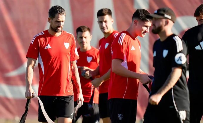 Januzaj, Cardoso y Mendy, novedades en la sesión del martes