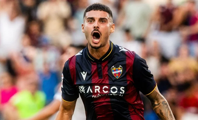 El Levante acuerda la rescisión de Sergio Lozano tras recibir una oferta de Polonia