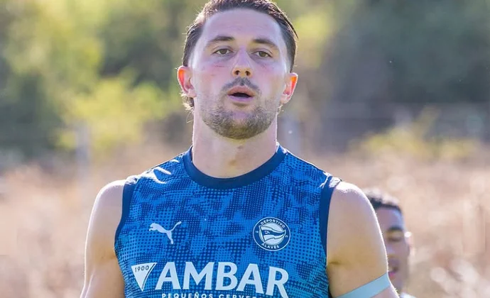 Jonny y Benavídez entrenan con normalidad y Garcés reaparece en Ibaia