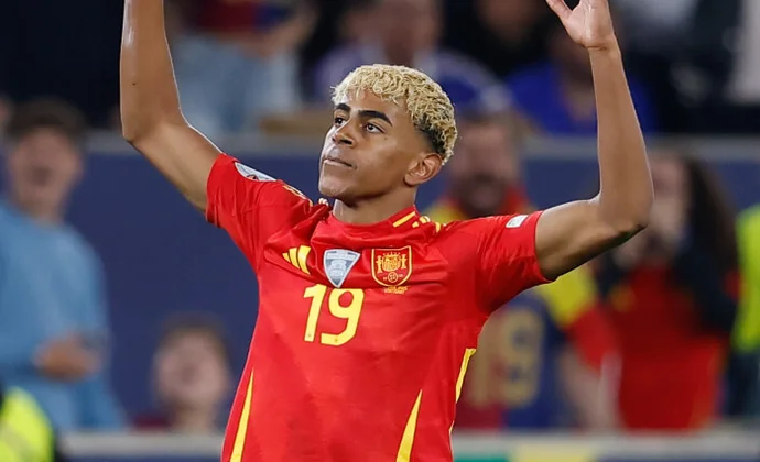 Las molestias de Yamal no son grave y podrá jugar contra Turquía