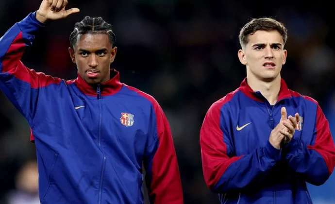 El dramatismo añadido de Javier Miguel a los problemas de Gavi, Balde y De Jong