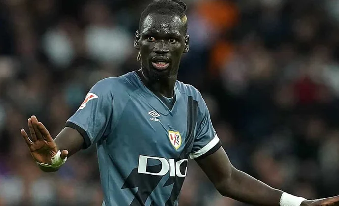 El Rayo teme por la marcha de Pathé Ciss antes del cierre del mercado árabe