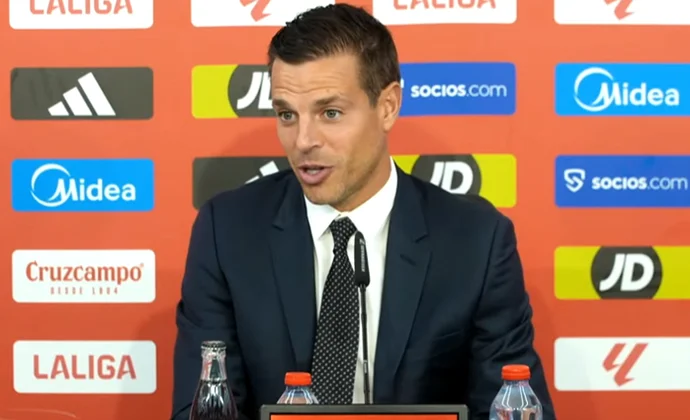 Azpilicueta se presenta en Nervión con ambición y compromiso para ayudar en cualquier posición de la defensa