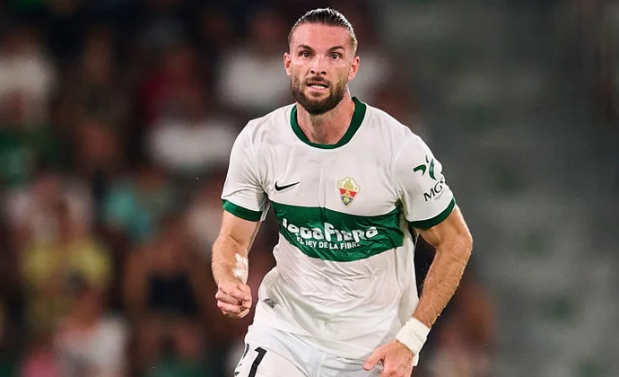 Leo Petrot se lesiona y es duda para el viernes