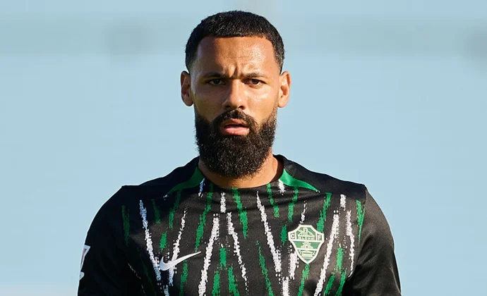 Mourad pone rumbo a México para firmar por Club Tijuana