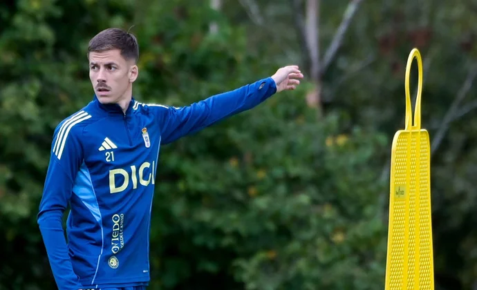 Ilyas Chaira y Ovie Ejaria empiezan la semana al margen del grupo