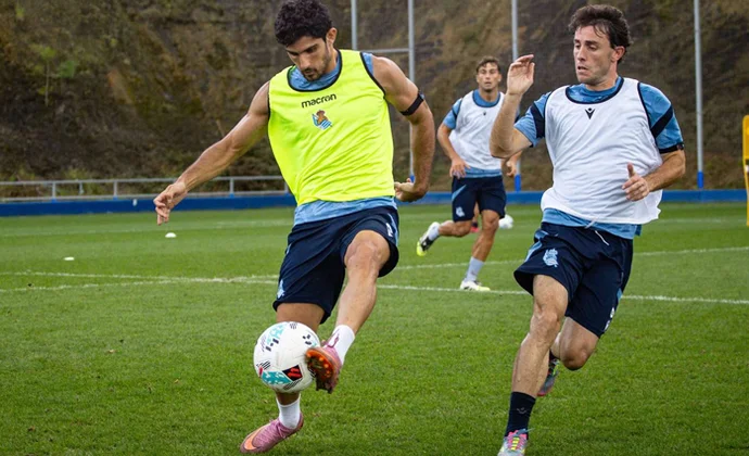 Jon Martín, primero de los internacionales en incorporarse al trabajo en Zubieta