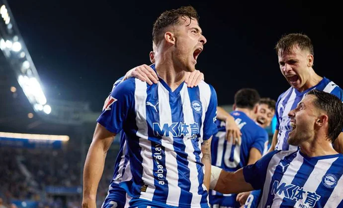 Toni Martínez, elemento diferencial y necesario contra Vivian y Paredes