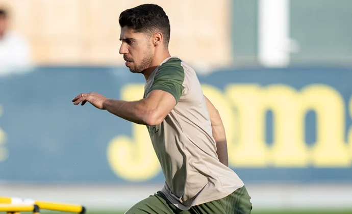 Solomon y Renato Veiga se suman al grupo tras volver de sus selecciones y Gerard no aparece