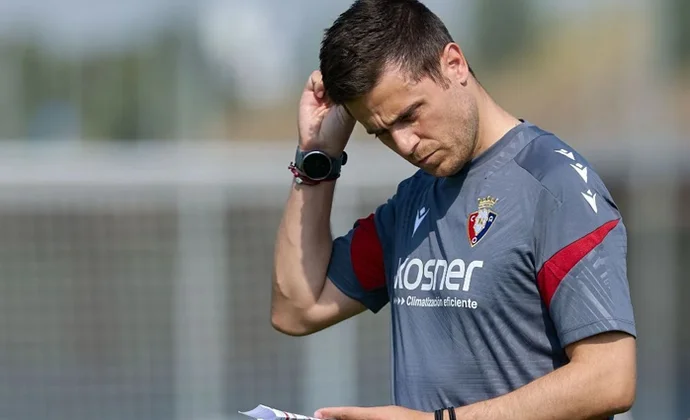 Lisci baraja dos alternativas para el carril derecho si no se recupera Rosier