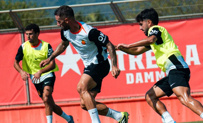 Kumbulla vuelve tras compromisos internacionales y mañana se espera a Mojica