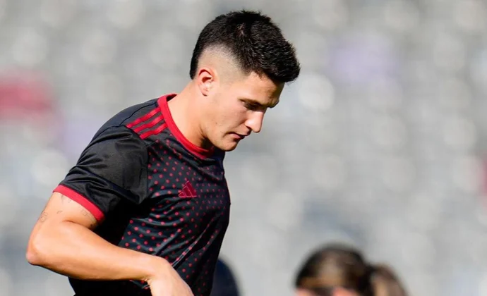 La prensa de Sevilla se carga a Castrín