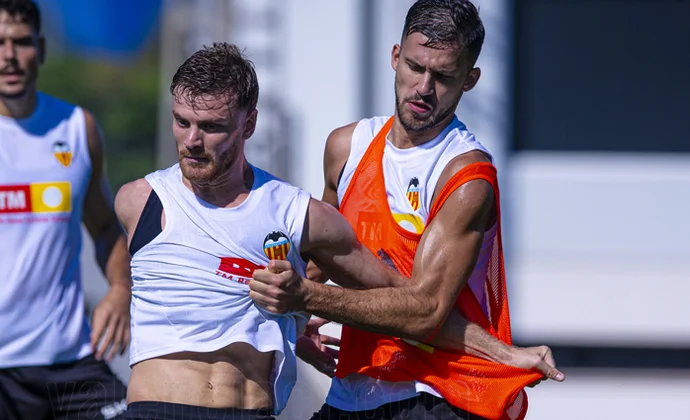 Corberán cambia de idea respecto a ayer y ensaya con Copete