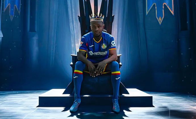 Djené fue sustituido en el descanso por una indisposición